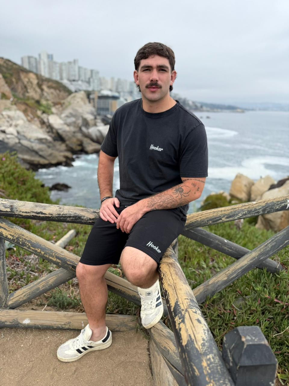 BERMUDA JOGGER BLACK