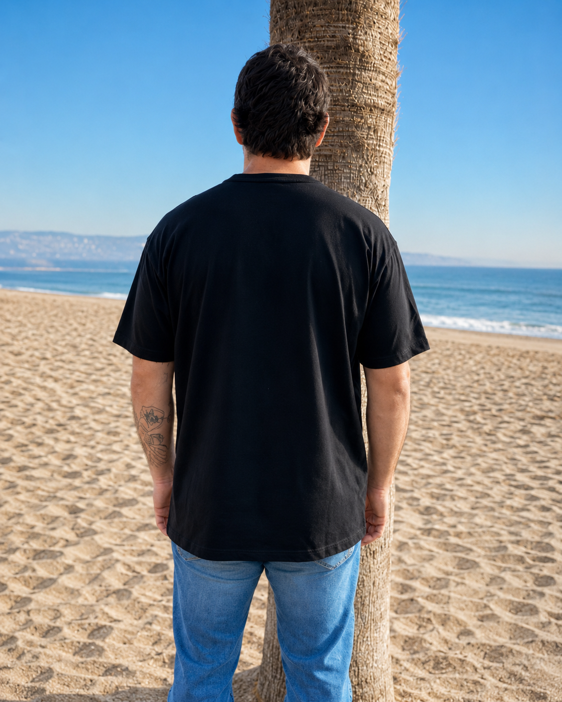 POLERA BASICA OVERSIZE BLACK