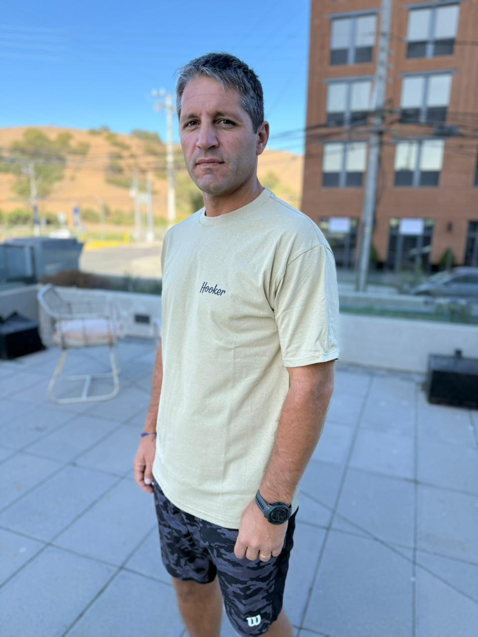 POLERA HONOR XV BEIGE