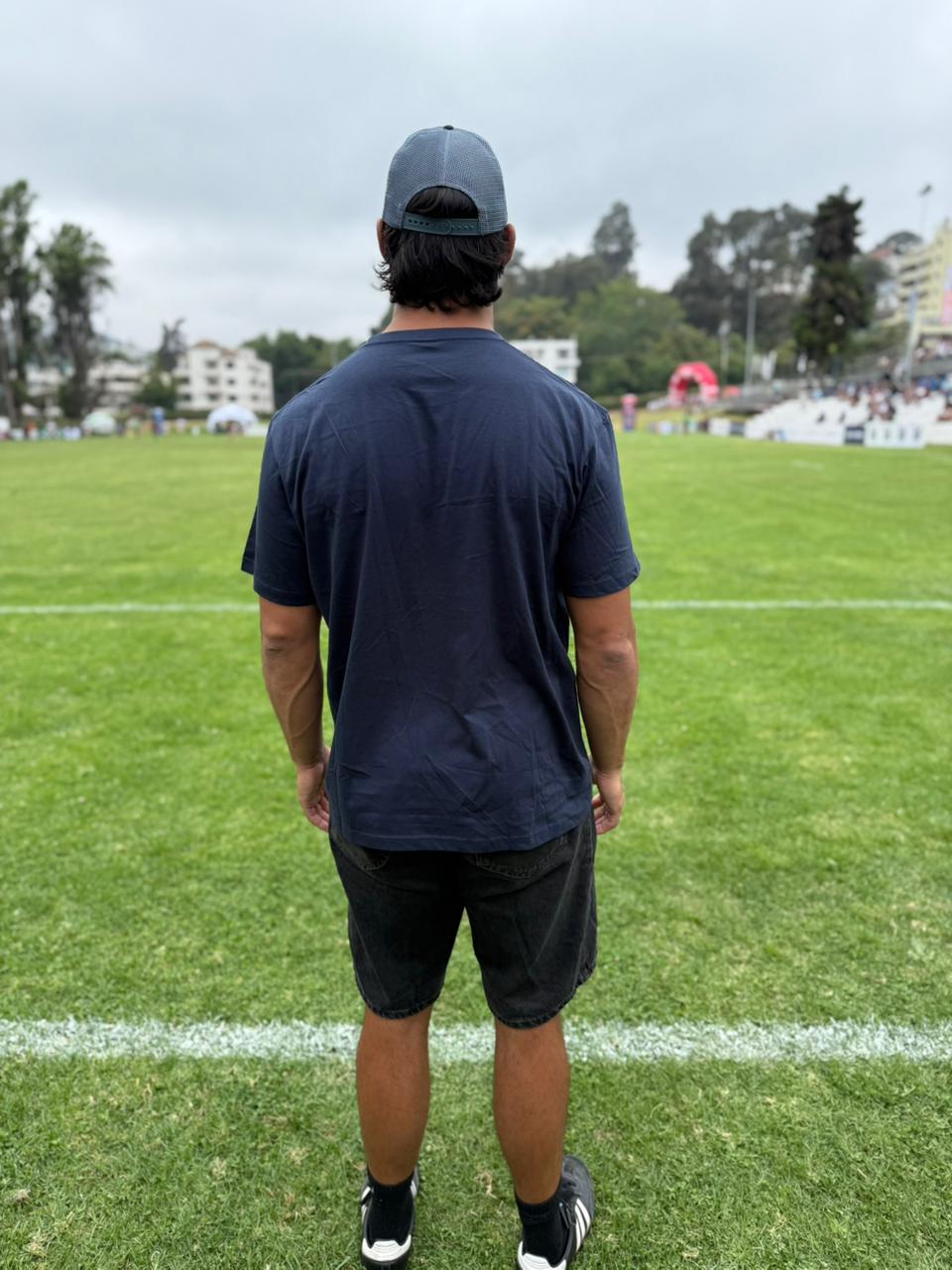 POLERA WILKINSON AZUL MARINO